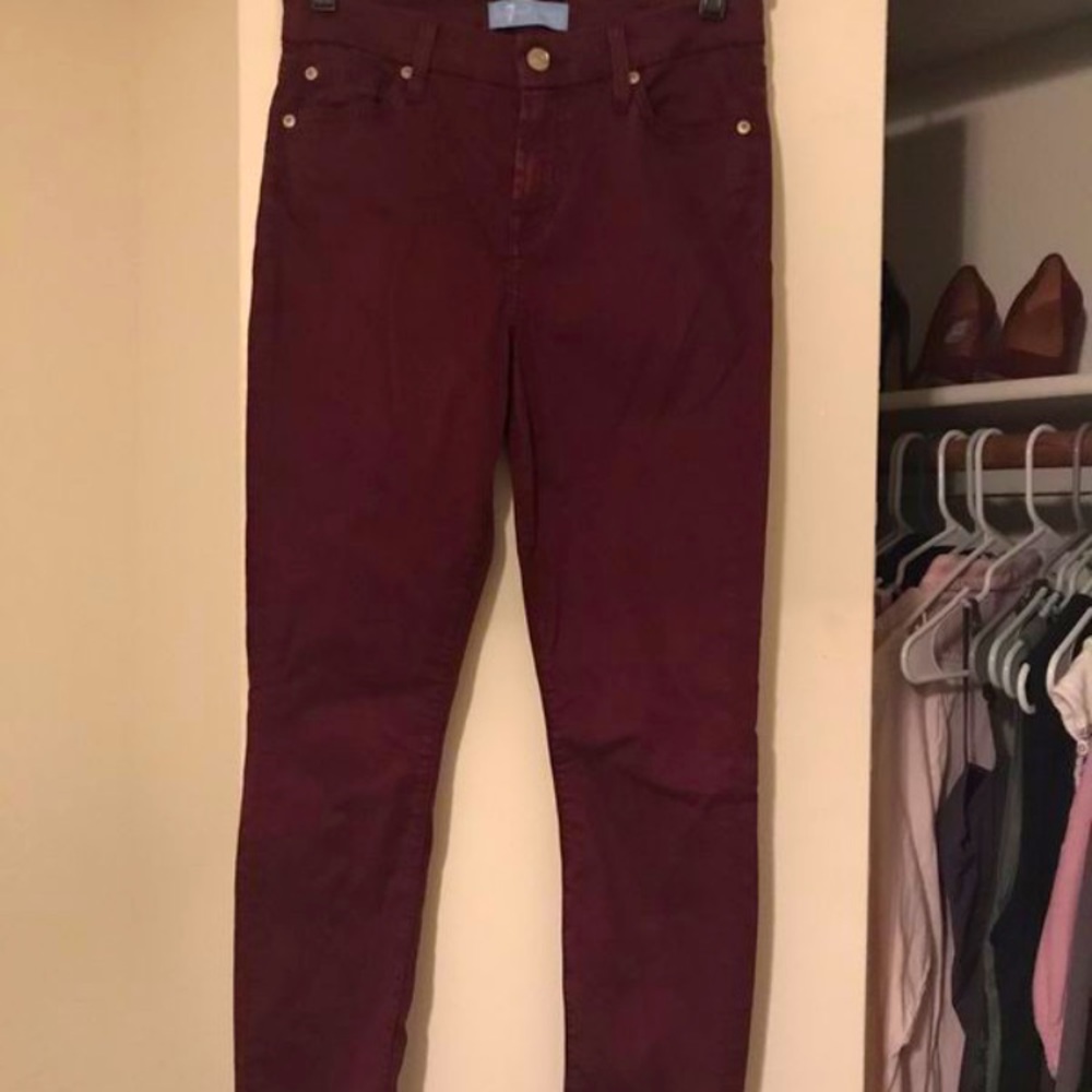 Woman’s 7 for all man kind in size 25”